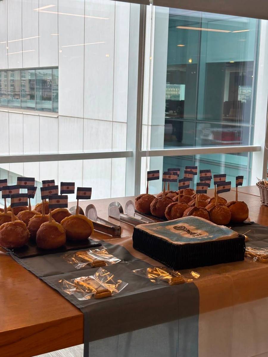 Bocaditos dulces individuales para un desayuno corporativo