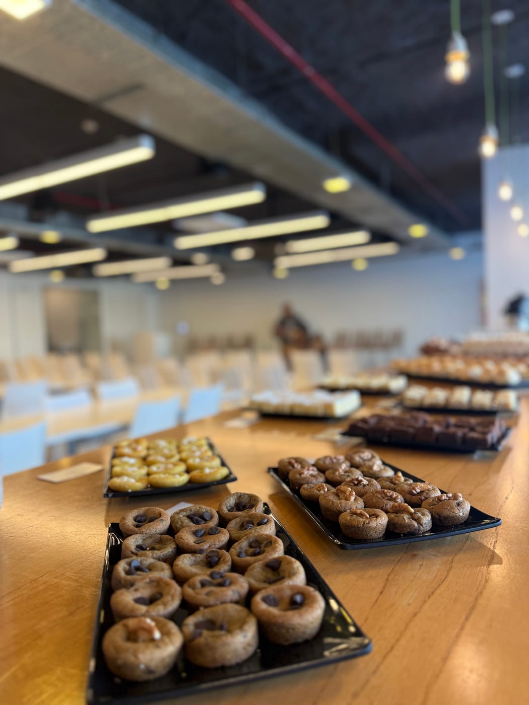 Bandejas de mini pastelería para un coffee break
