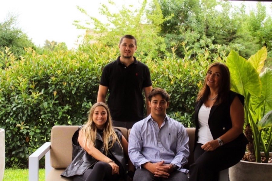 Equipo de DA Catering trabajando en la cocina